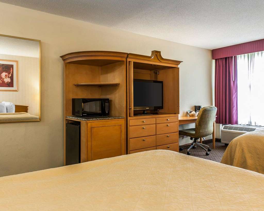 Quality Inn & Suites Shelbyville I 74 - photo 10