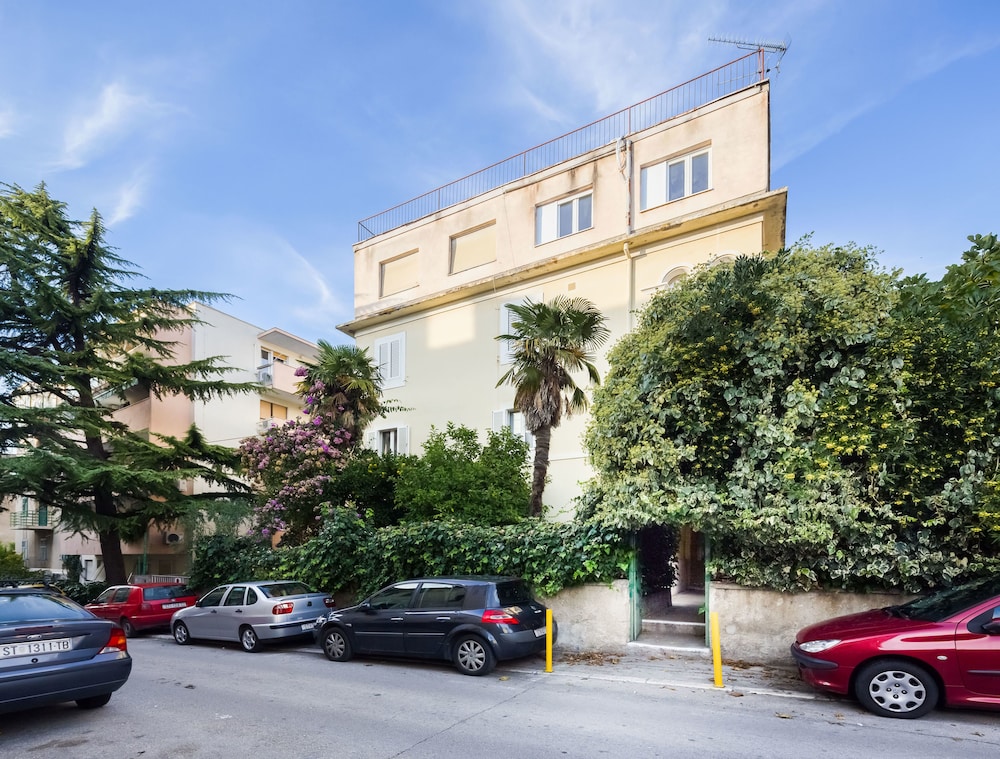 Apartment Signorina Leticija — 4-Star Luxury Hotel in Split, Croatia