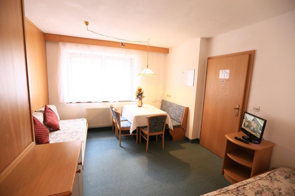 Hotel Arnica — hotel in Canazei