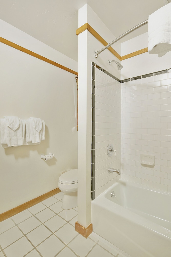Tamarack Lodge and Resort - photo 28
