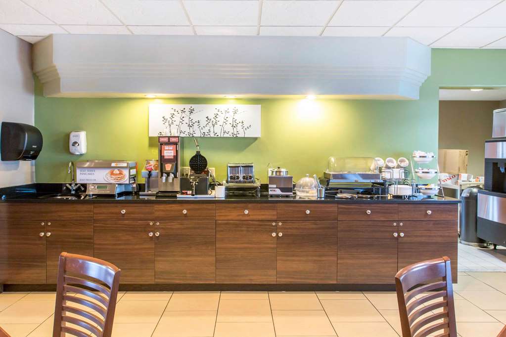 Sleep Inn & Suites Oregon Toledo - photo 42