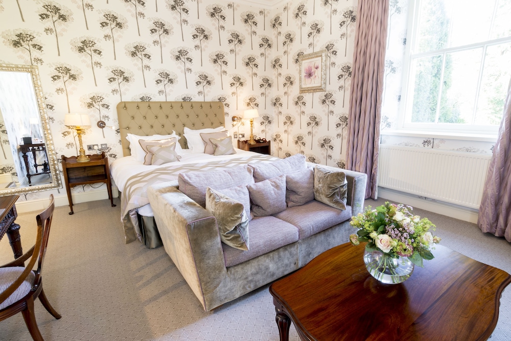 Storrs Hall Hotel on the shore of Lake Windermere — Windermere — photo 3