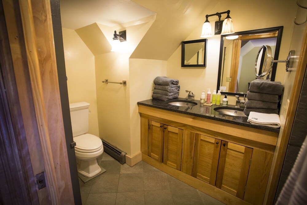 Mt. Philo Inn - photo 80