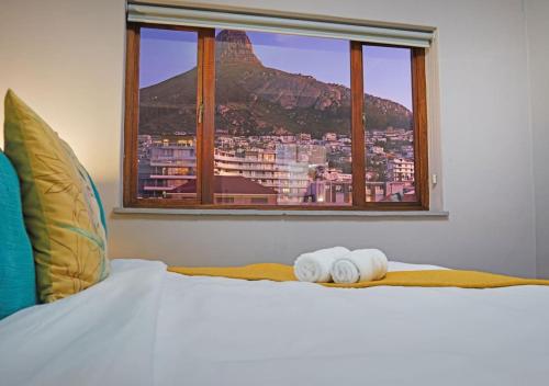 Prime Sea Point Location Spacious