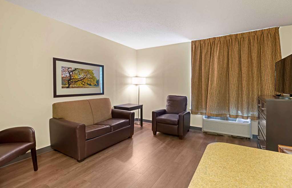 Extended Stay America Suites North Chesterfield Arboretum - photo 34