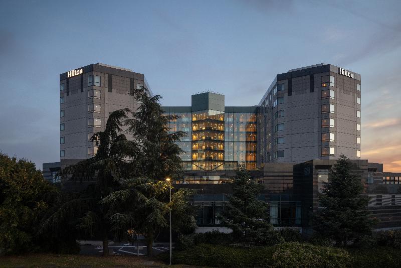 Hilton Paris Charles de Gaulle Airport — hotel in Roissy En France