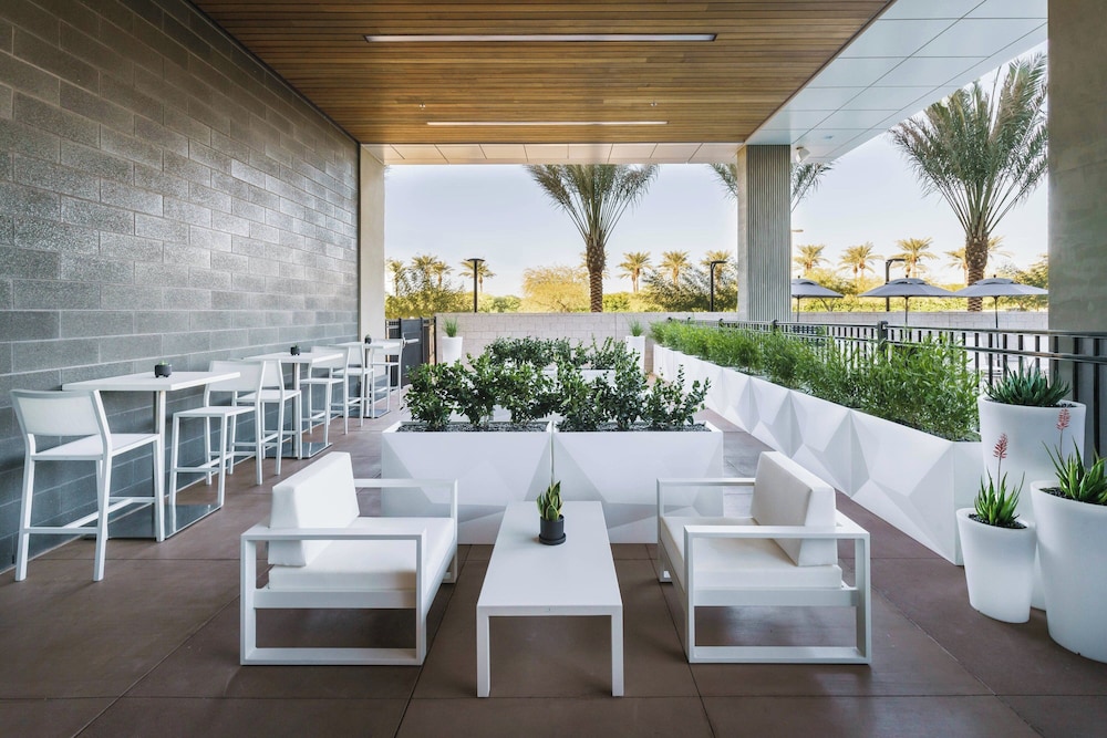 Ac Hotel By Marriott Scottsdale North - photo 34