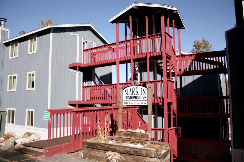 Mark IX By Peak Property Management - photo 23