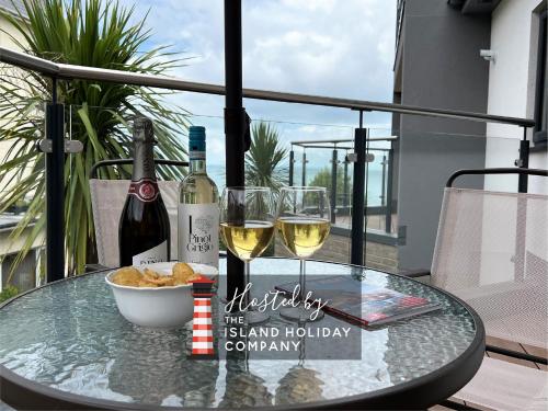 4 The Bayhouse — 4-Star Luxury Hotel in Shanklin, United Kingdom