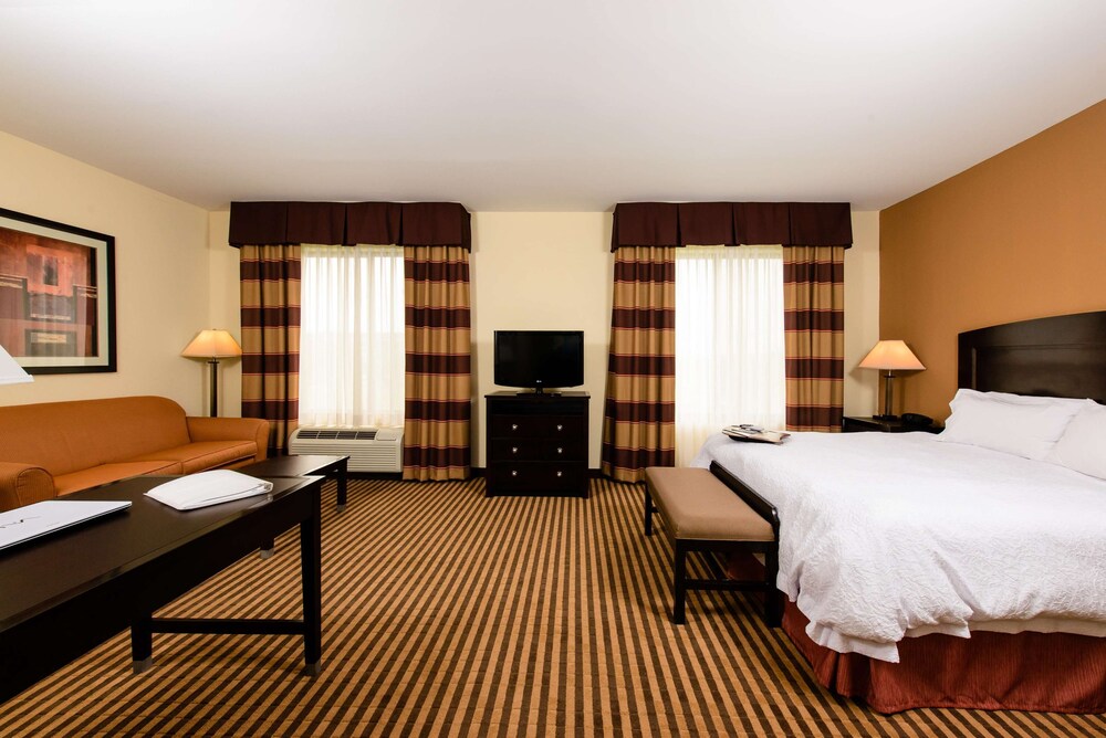 Hampton Inn & Suites Port Arthur - photo 14