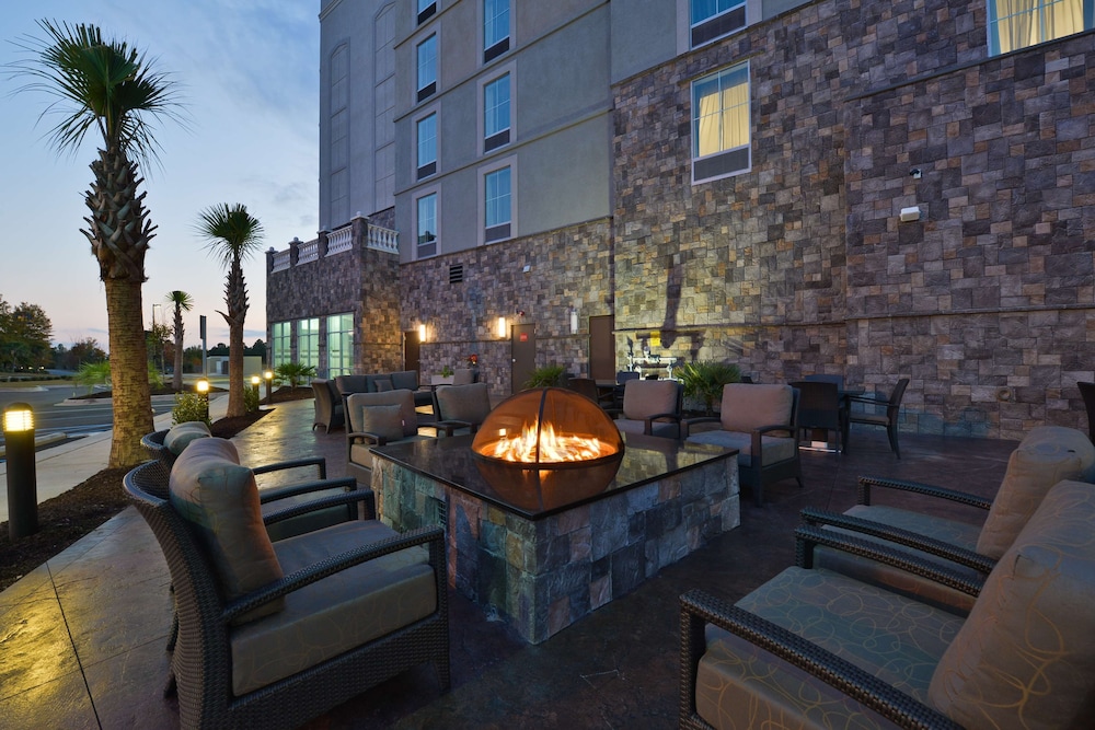 Hampton Inn & Suites Columbia Southeast Ft. Jackson - photo 35