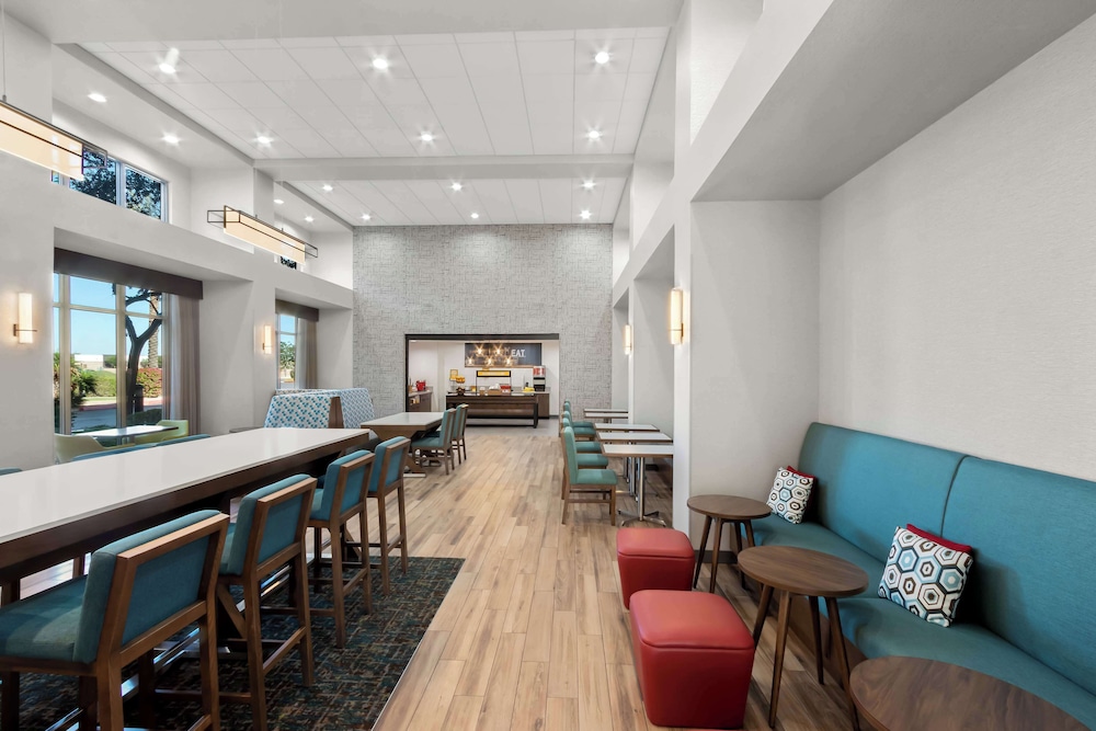 Hampton Inn & Suites Phoenix Gilbert - photo 55