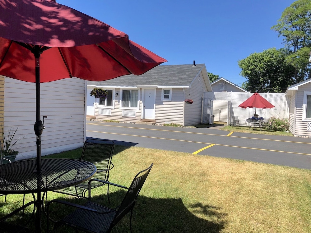 Lockview Motel - photo 5