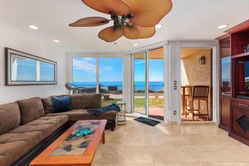 Whale Watch Dmst12 — 4-Star Luxury Hotel in Solana Beach, United States