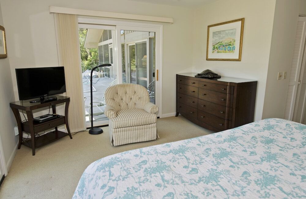 2 Gull Point Road at the Sea Pines Resort - photo 4