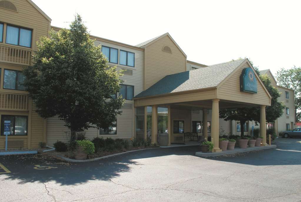 La Quinta Inn by Wyndham Kansas City North - photo 2