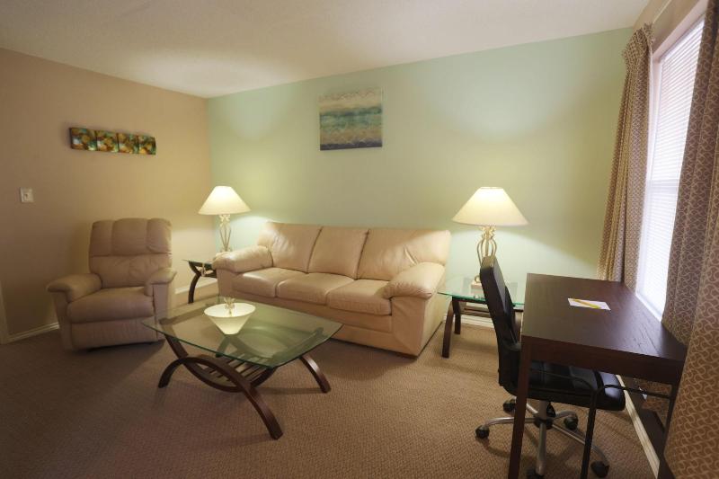 Victoria Palms Inn & Suites - photo 12