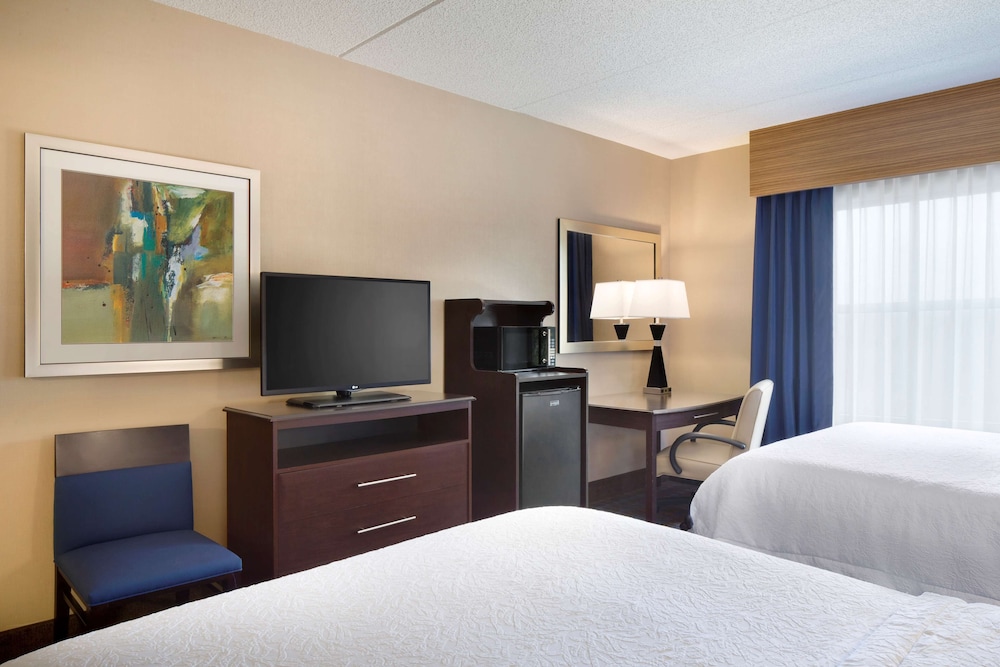 Hampton Inn & Suites Camp Springs Andrews AFB - photo 6