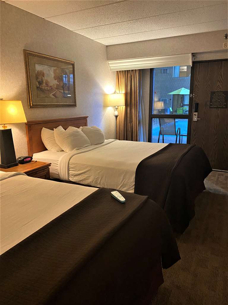 Best Western Plus Kelly Inn - photo 20