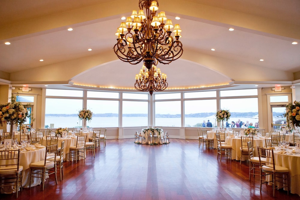OceanCliff Hotel - photo 2