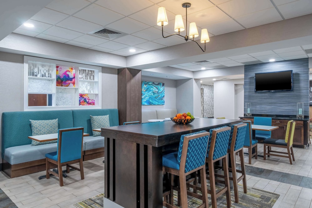 Hampton Inn Dahlgren - photo 3