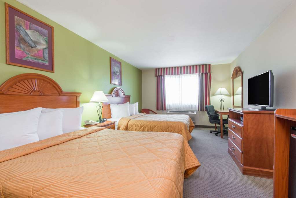 Knights Inn Gallup at 3208 W Hwy 66 - photo 9