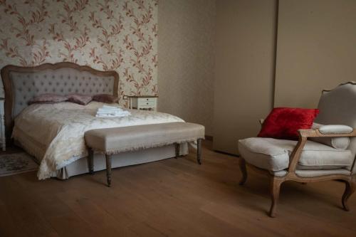 Merulana Penthouse: 5 minutes WALK from Colosseum — 4-Star Luxury Hotel in Rome, Italy