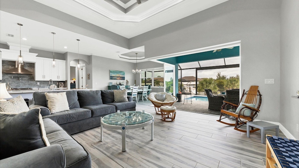 15528 Melport — 4-Star Luxury Hotel in Port Charlotte, United States