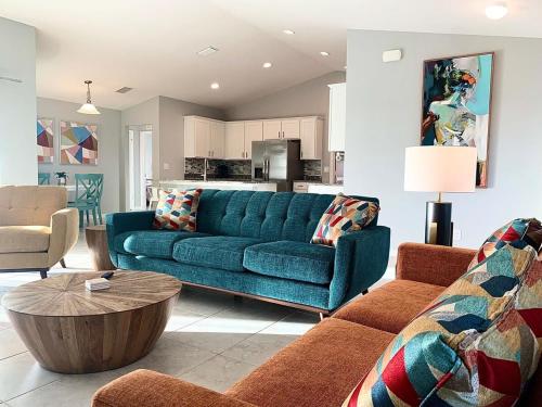 The Cape Escape Pet Friendly Sleeps 7 — 4-Star Luxury Hotel in Cape Coral, United States