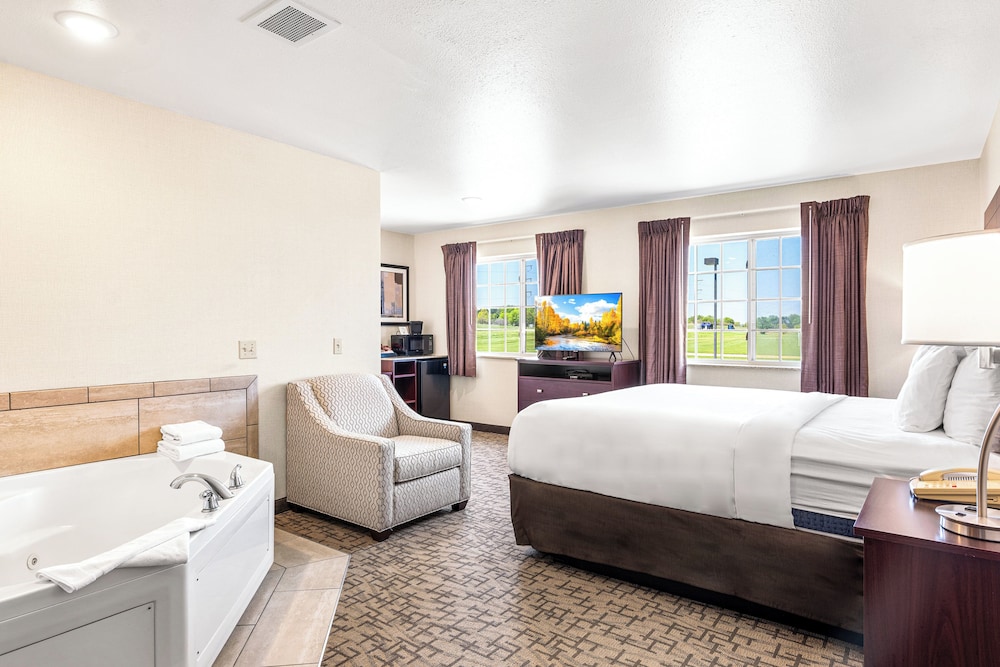 Boarders Inn & Suites Shawano - photo 23