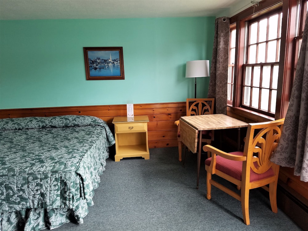 Bass River Motel - photo 9