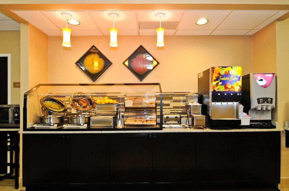 Spark by Hilton Orlando near SeaWorld - photo 20
