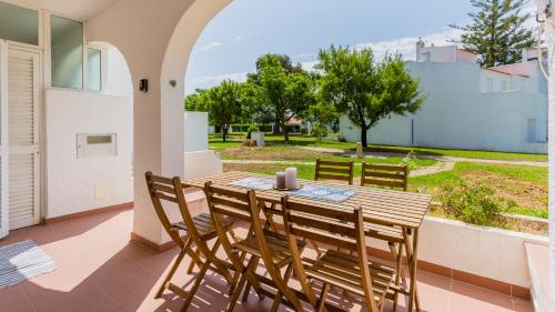 1 BDR Vilamoura Escape W Patio by LovelyStay — 4-Star Luxury Hotel in Quarteira, Portugal