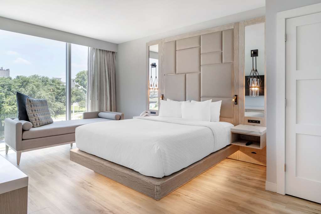 Cambria Hotel Waco University Riverfront - photo 26