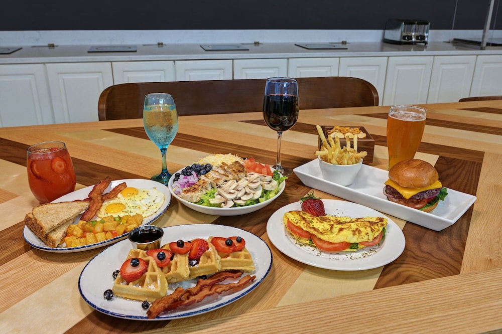 Four Points by Sheraton Birmingham Homewood - photo 24