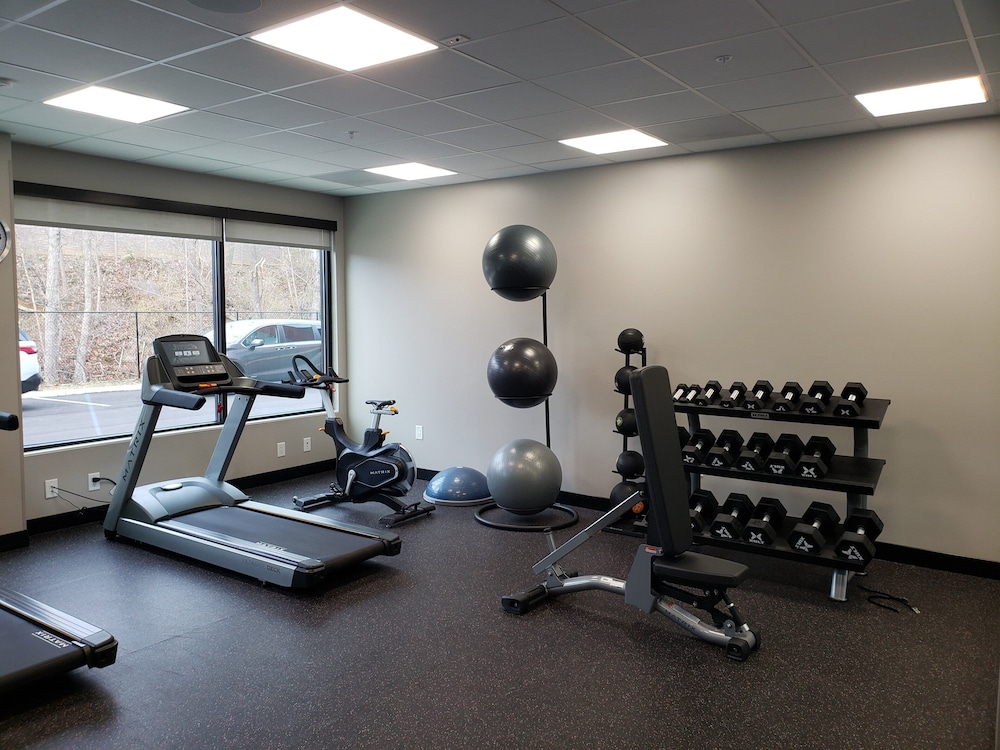 avid hotel Salem by IHG - photo 21