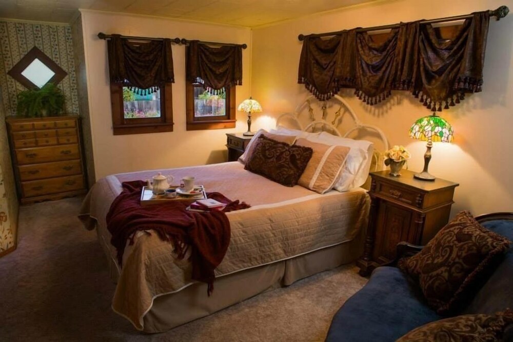Country Inn Bed and Breakfast - photo 5
