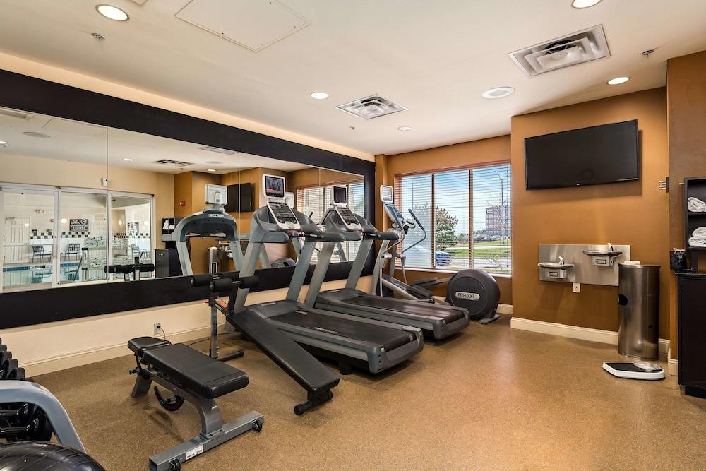 Hilton Garden Inn Overland Park - photo 30