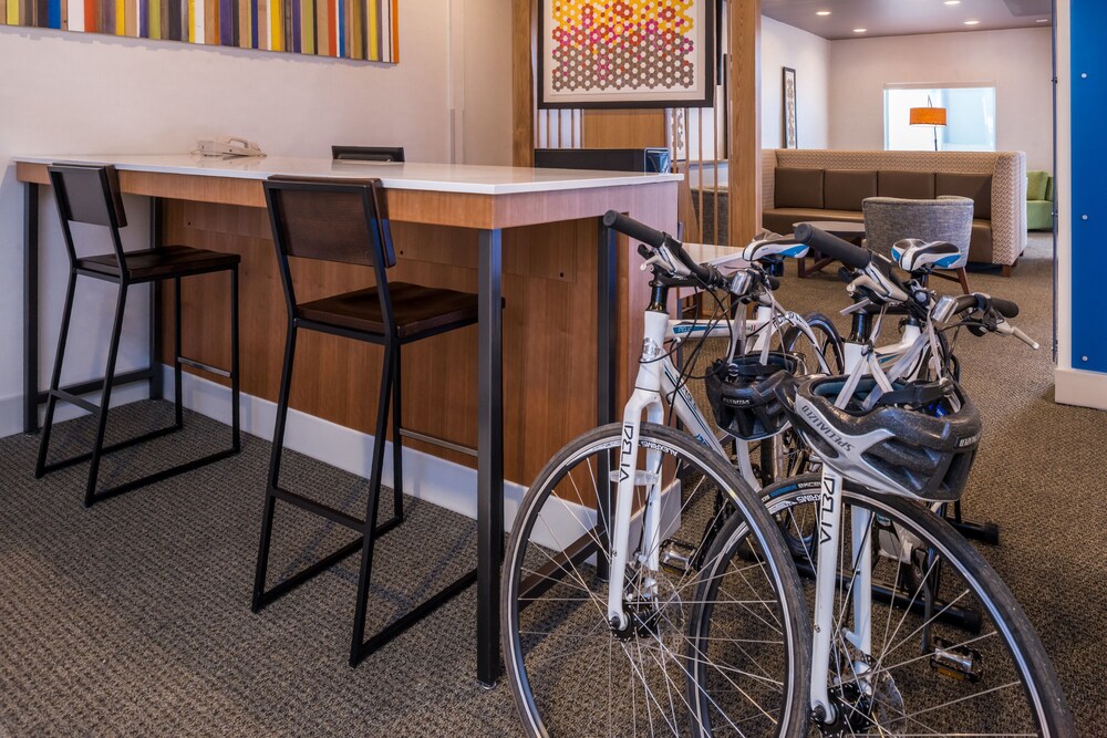 Holiday Inn Express Sierra Vista by IHG - photo 49