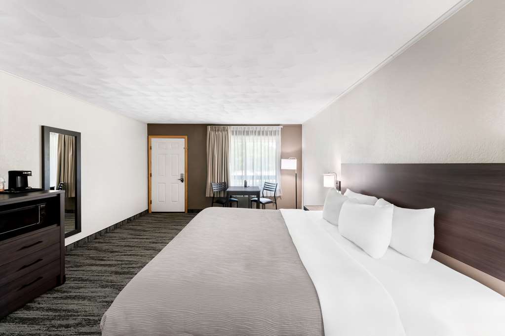 Quality Inn & Suites Munising - photo 8