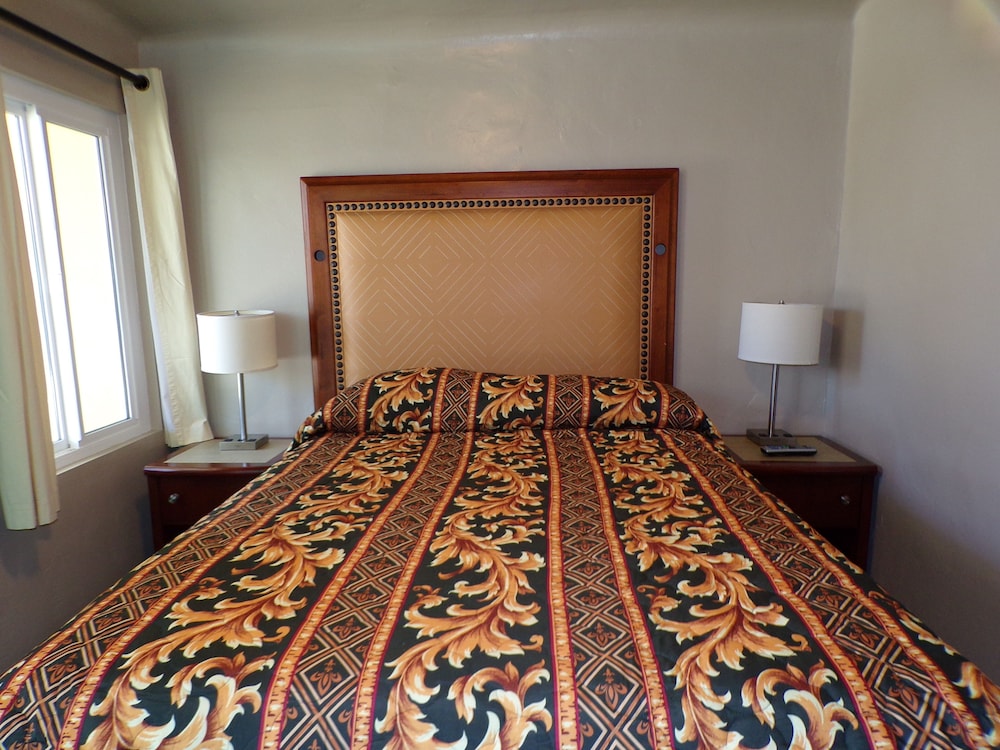 Cypress Tree Motel — Cayucos — photo 3