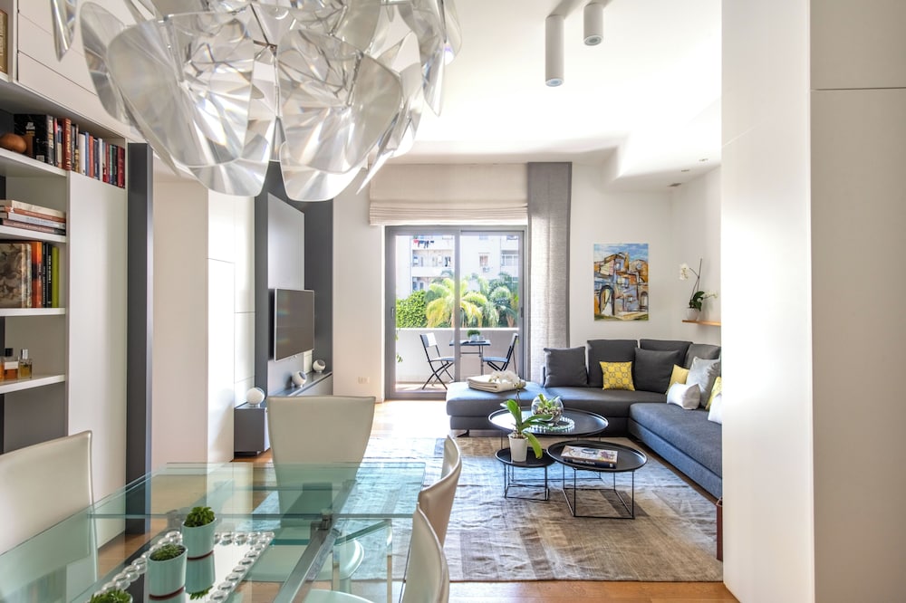 Heima Smart Charme Apartment by Wonderful Italy — 4-Star Luxury Hotel in Palermo, Italy