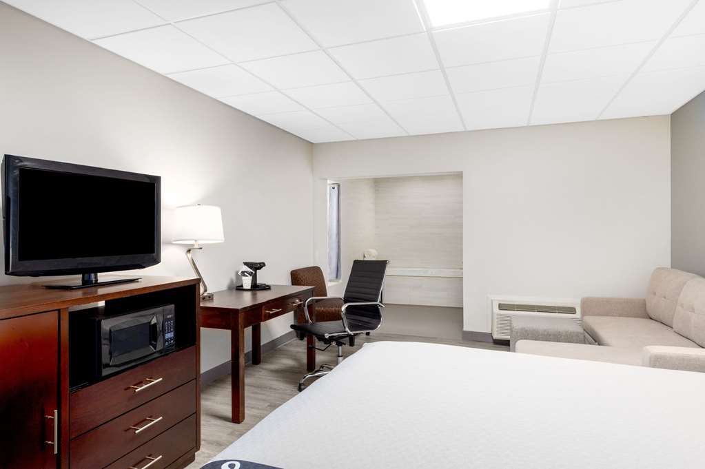 La Quinta Inn by Wyndham Lynnwood - photo 21