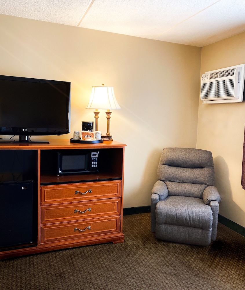 Centerstone Plaza Hotel Soldiers Field Mayo Clinic Area - photo 15