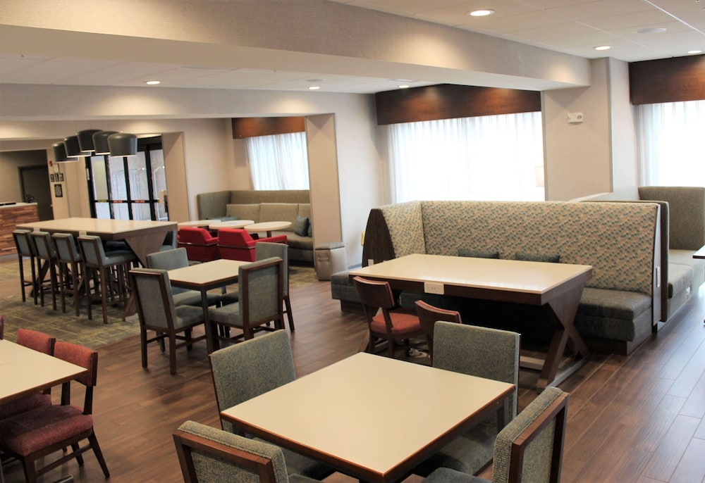 Hampton Inn Lexington NC - photo 7