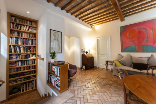 Residenza a Monti — 4-Star Luxury Hotel in Rome, Italy