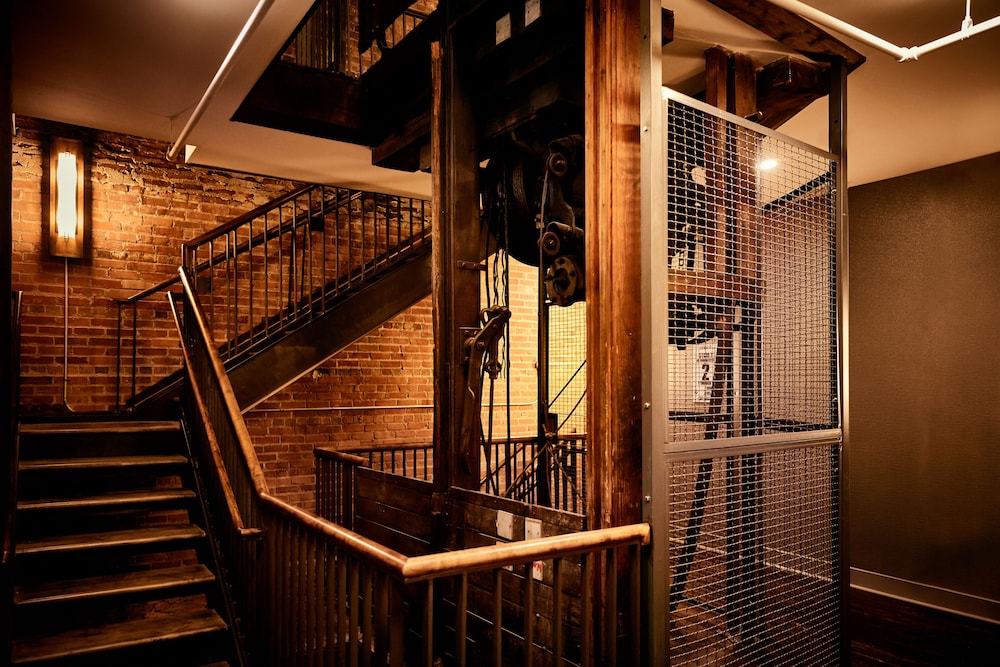 The Foundry Hotel Asheville Curio Collection by Hilton - photo 37