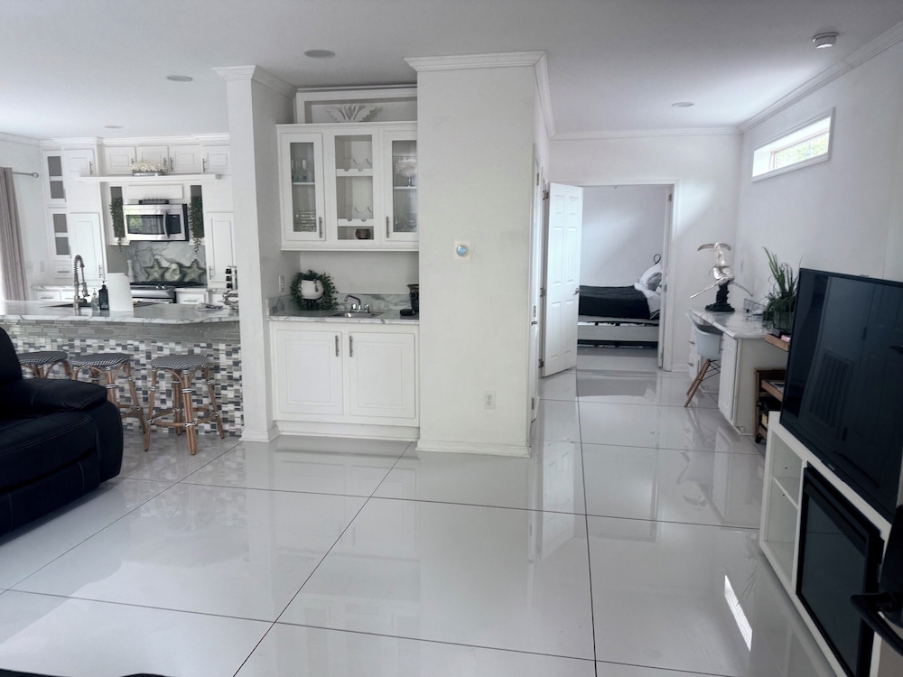 Swan Lake Resort Rentals - photo 129