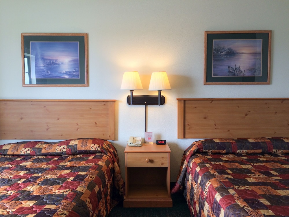 White Oak Inn & Suites - photo 3