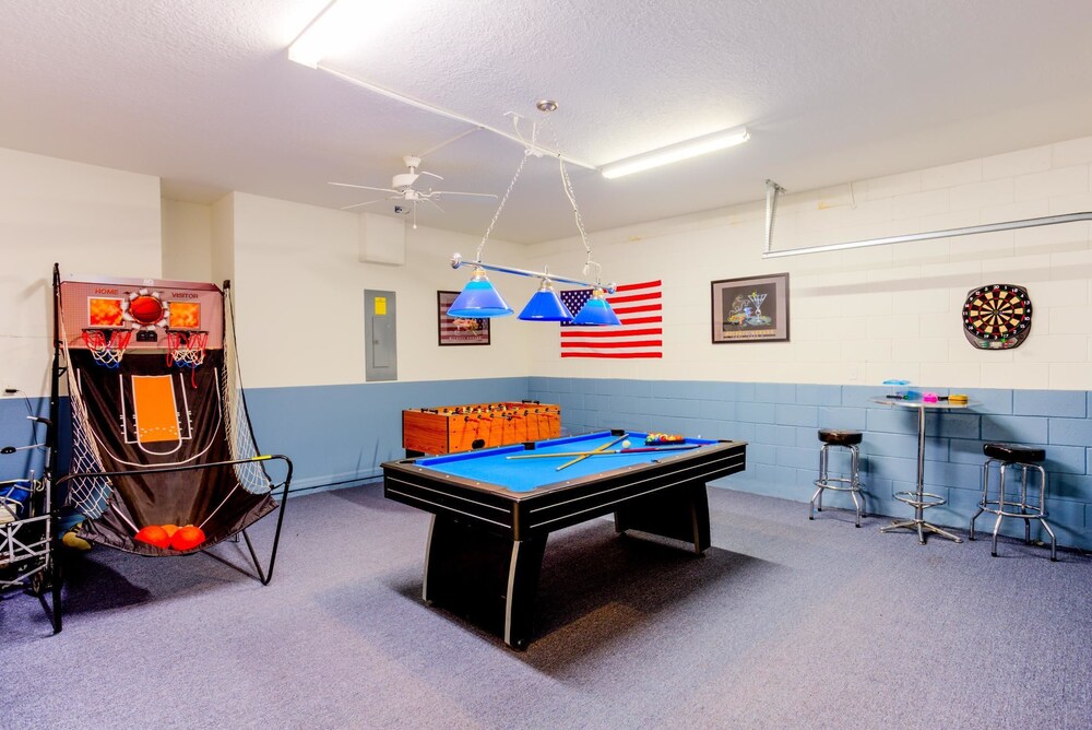 South facing Pool With Spa & Games Room - photo 41